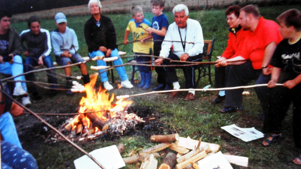 aubauernhof-familienurlaub-bayerischer-wald-erlebnisferien-lagerfeuer