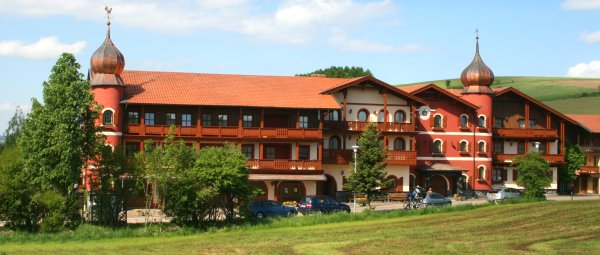 Hotel Böhmerwald das Familien Wellnesshotel mit Kindern in Bayern - Aussenansicht