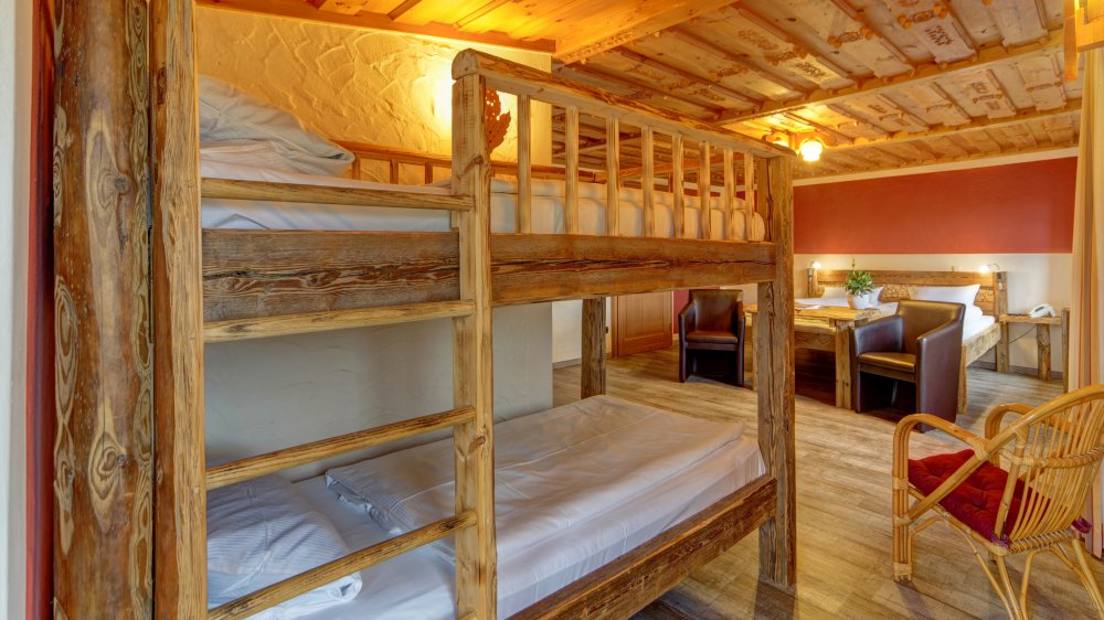 böhmerwald-wellnesshotel-zimmer-fuer-kinder-stockbetten-günstig