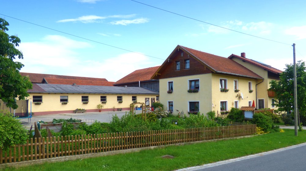 fischer-bauernhof-bayerischer-wald-familienurlaub-ferienhaus-ansicht