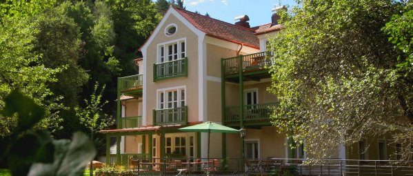 untermurnthal-seminarhaus-oberpfaelzer-wald-gruppenhaus-ansicht