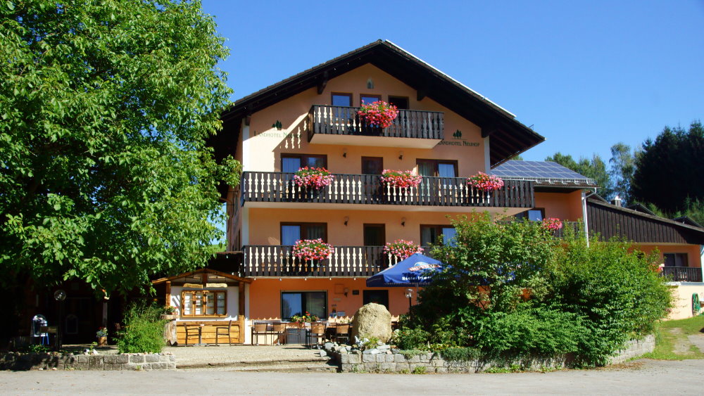 Neuhof das Familien, Wellness & Bikehotel in Niederbayern