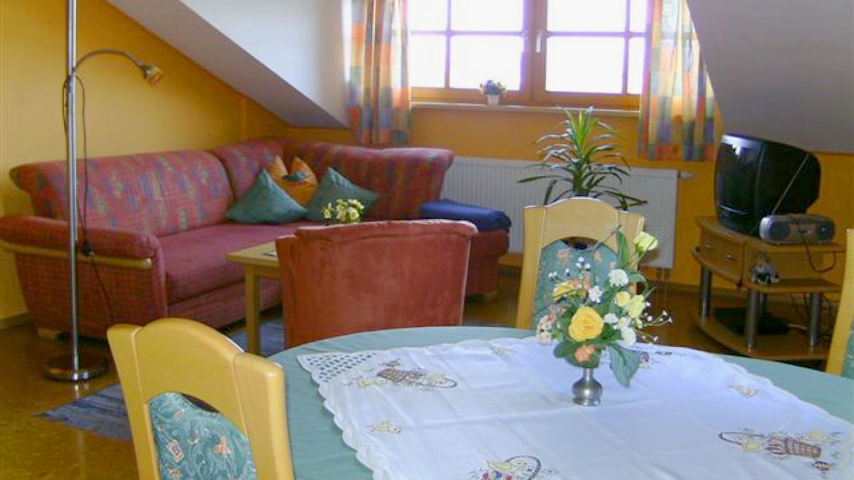 ernst-ferienwohnung-niederbayern-kirchberg-wohnbereich