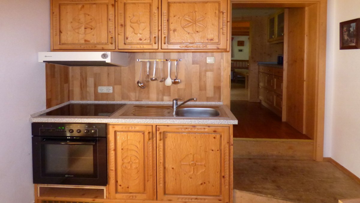 richards-jaeger-berghuetten-bayerischer-wald-selbstversorgerhaus-kochen