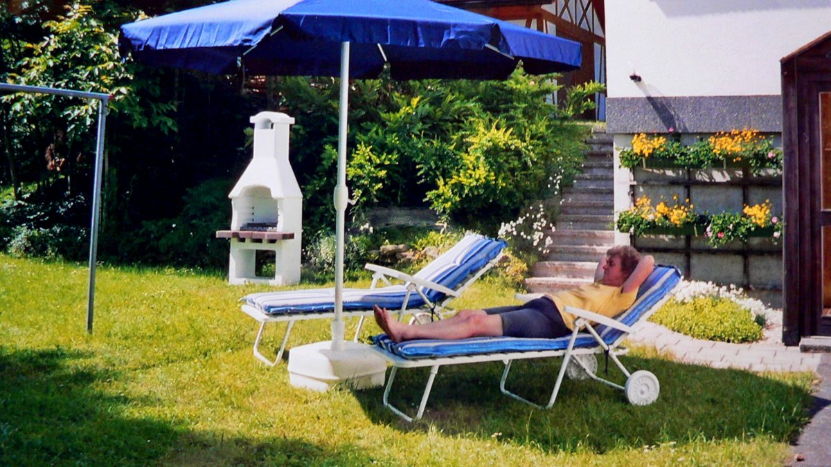 zeintl-ferienwohnung-wiesenfelden-garten-erholung-niederbayern