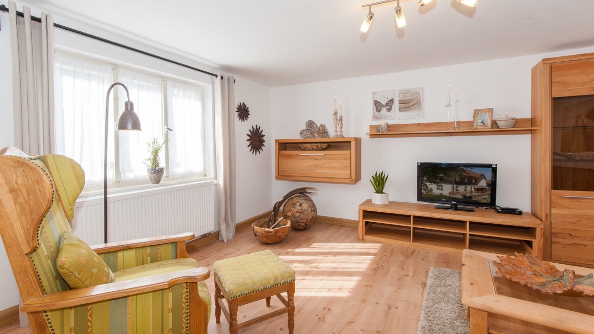 gruppenferienhaus-bayerischer-wald-wohnzimmer