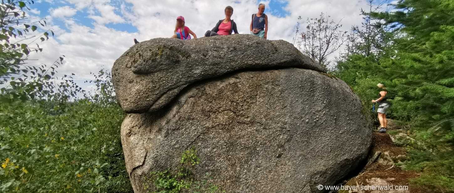 bayerischer-wald-attraktionen-felsformationen-highlights-natur-wandern