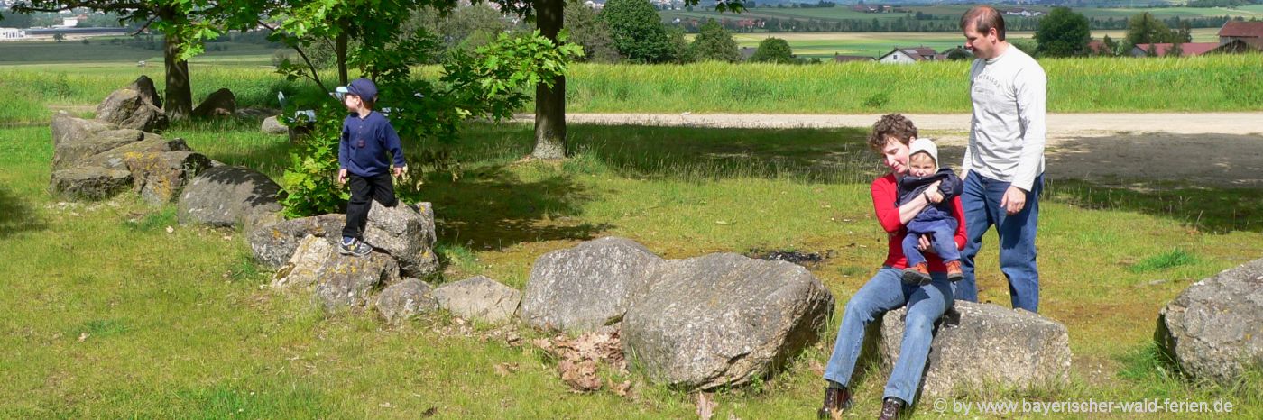 familienurlaub-bayerischer-wald-kinderfreundliche-unterkunft-spielplatz