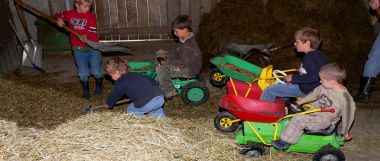 farm holiday children stable animals Bavarian Forest
