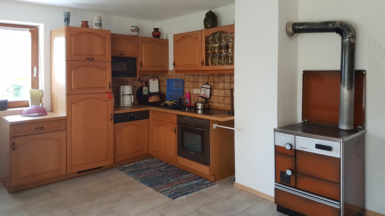 feigl-wiesenfelden-bauernhof-landkreis-straubing-ferienwohnung-kaminofen