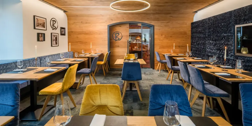 Restaurant im Gasthof zum Bach in Neukirchen b. Hl. Blut in der Oberpfalz