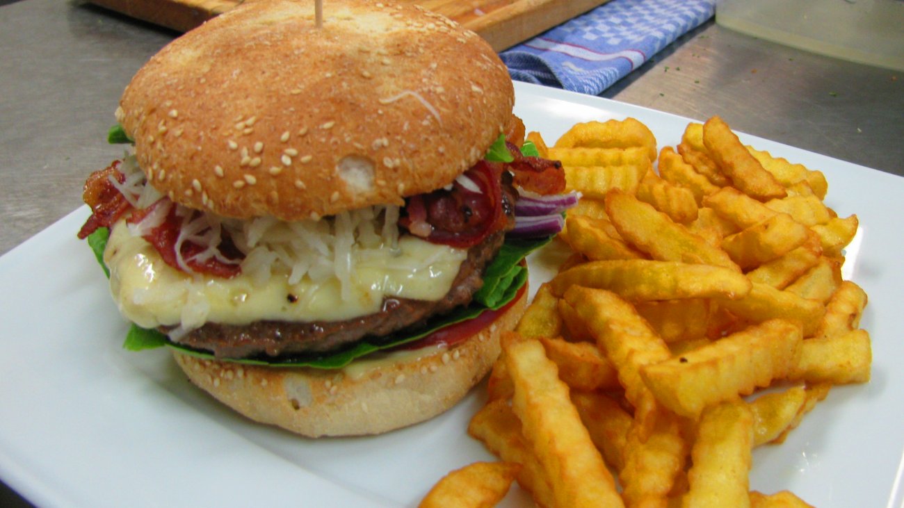 kraus-achslach-ausflugslokal-bayerischer-wald-essen-burger-1300 kraus-achslach-ausflugslokal-bayerischer-wald-essen-burger