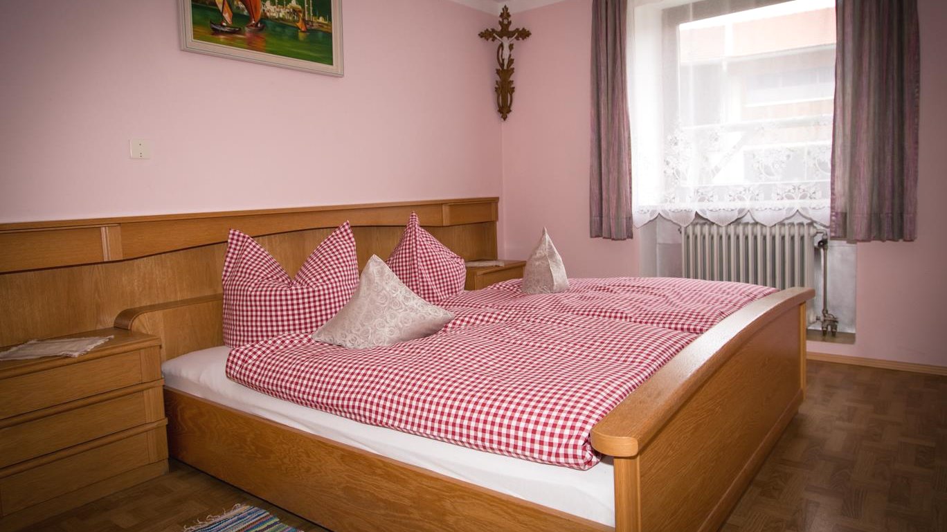 piendl-bauernhof-ferienwohnungen-bayern-mit-hund-zimmer