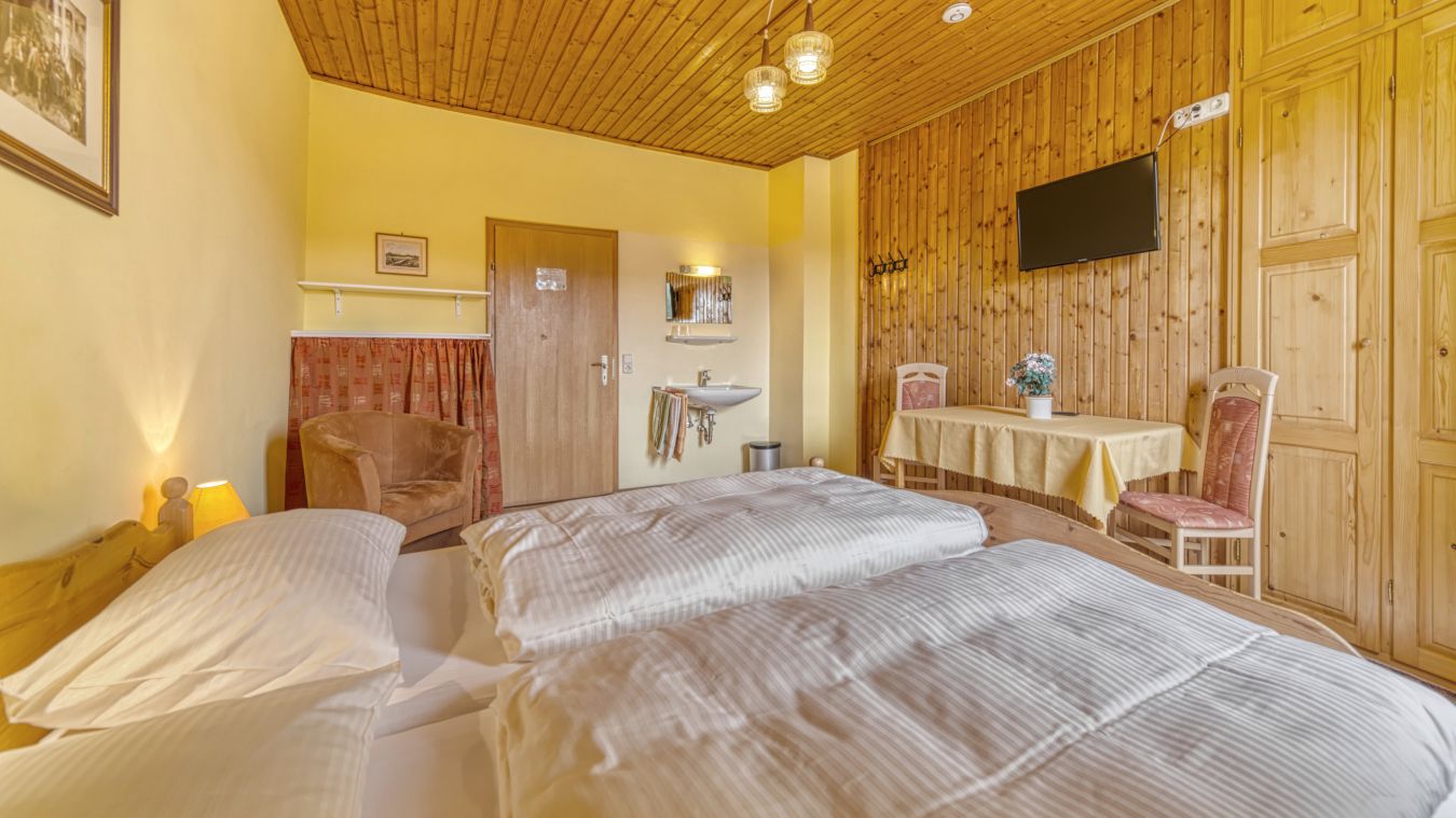 runenhof-dreilaendereck-bayerischer-wald-bauernhof-pension-zimmer