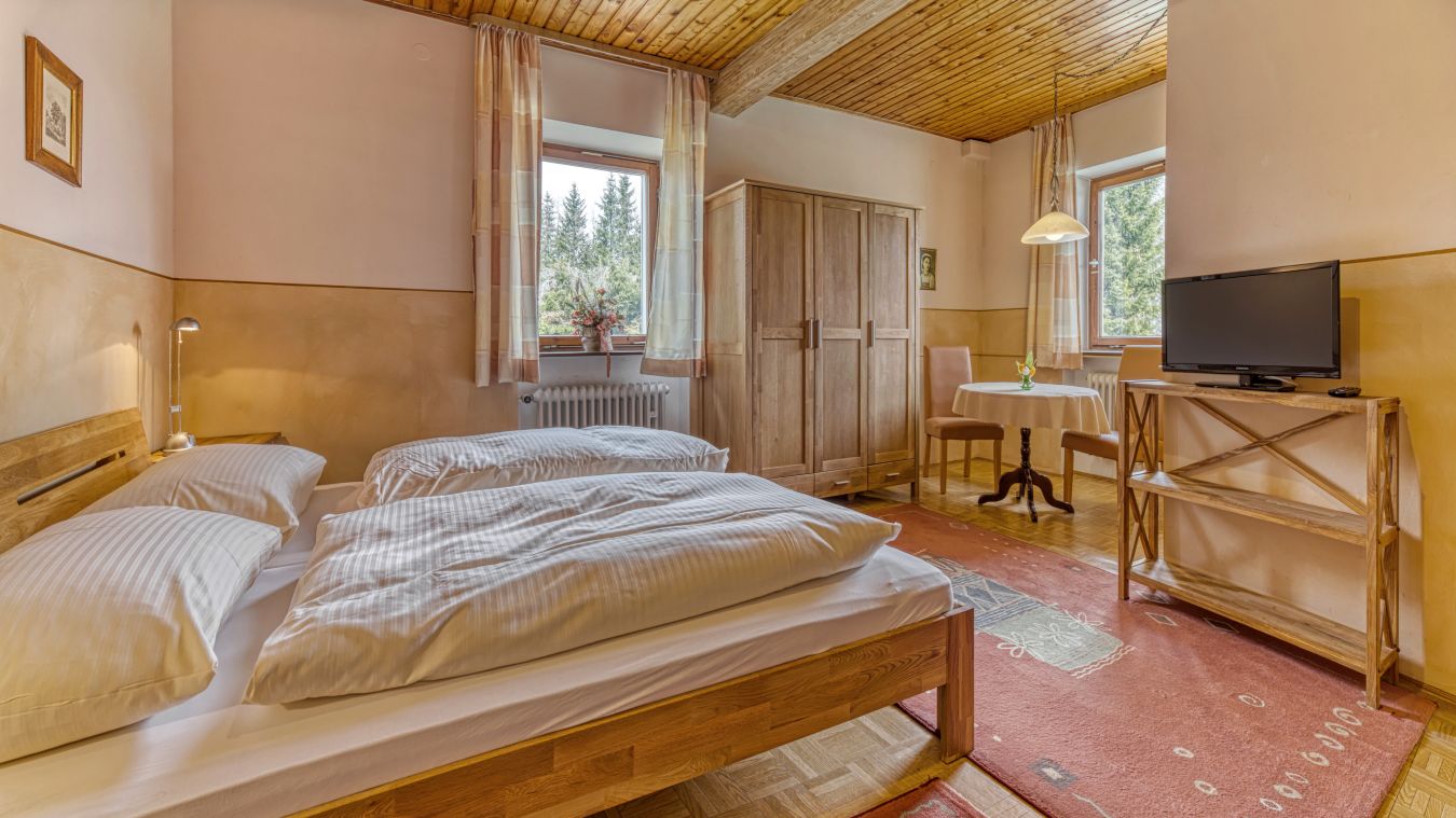 runenhof-dreilaendereck-bayerischer-wald-bauernhof-pension-zimmer-freyung