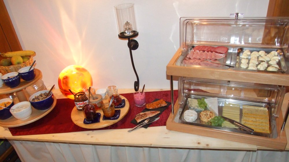 sonnleitn-günstige-pension-bayerischer-wald-zwiesel-zimmer-frühstück