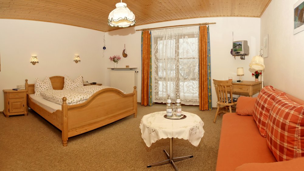 sonnleitn-zimmer-frühstück-bayerischer-wald-pension-ferienwohnung