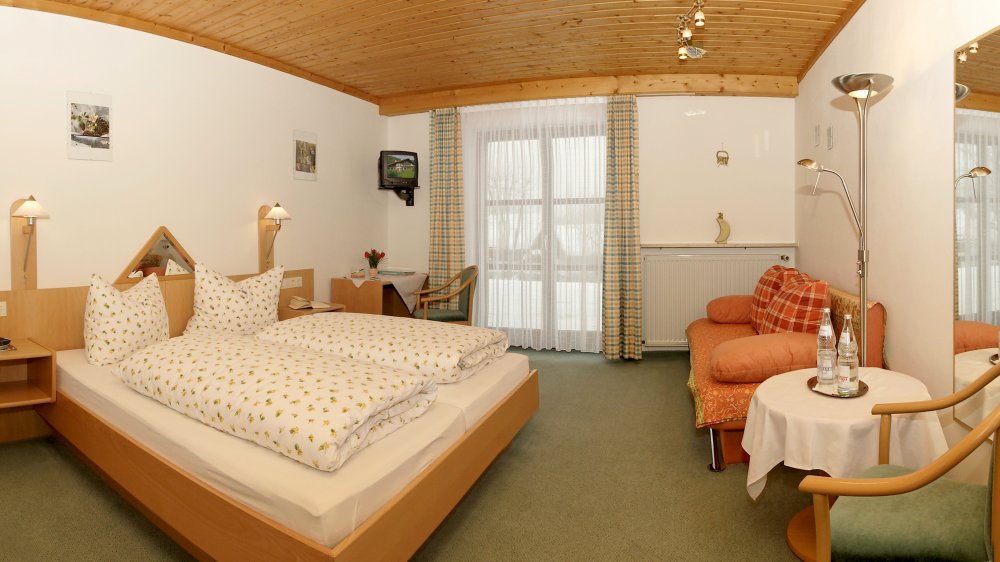 sonnleitn-zimmer-fruehstueck-bayern-pension-preiswert-zwiesel