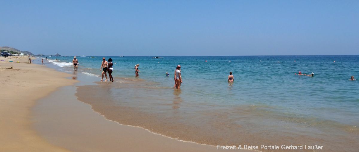 badeurlaub-strand-schwimmen-baden